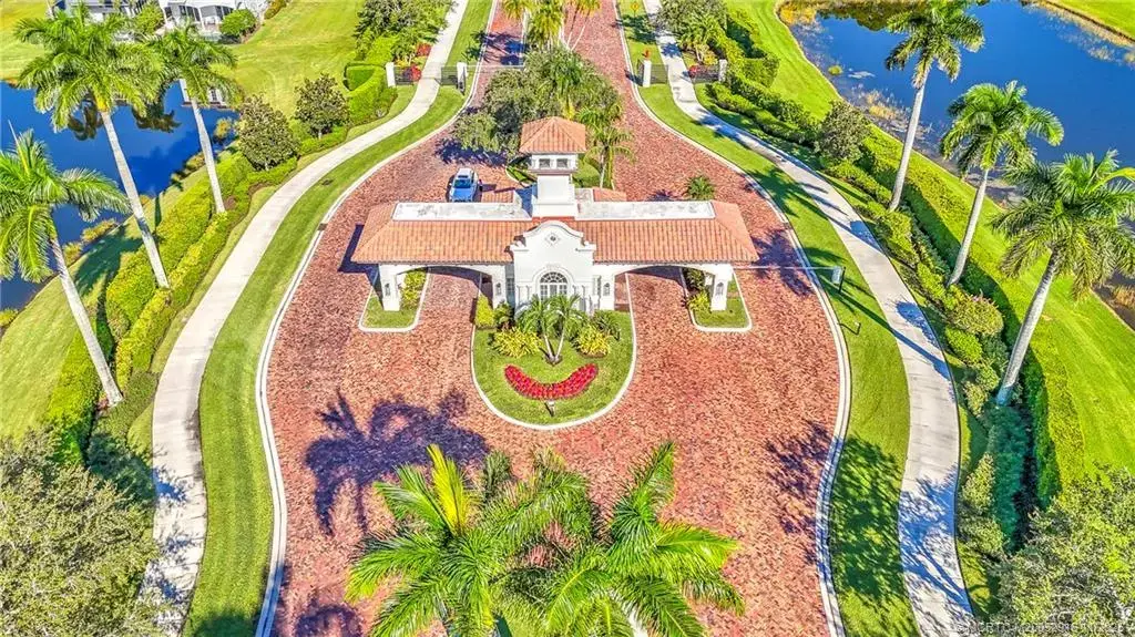 Bella Strano, Port St Lucie