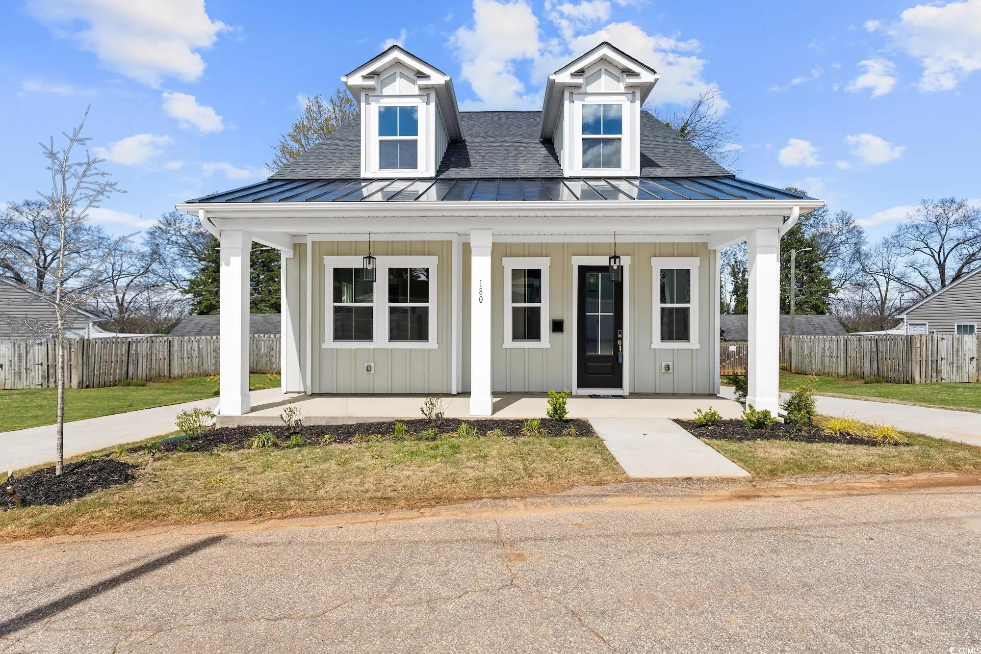 Photo of Listing #2526501