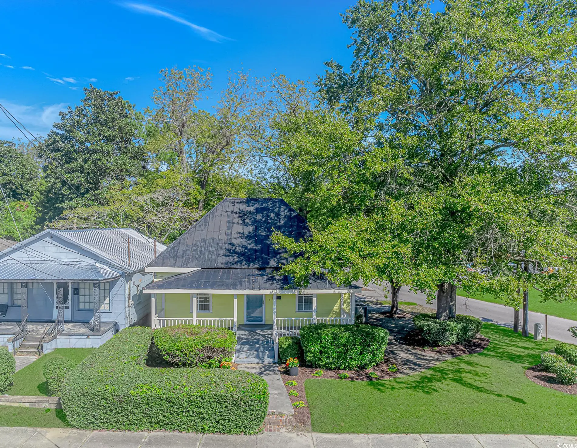 Photo of Listing #2526555