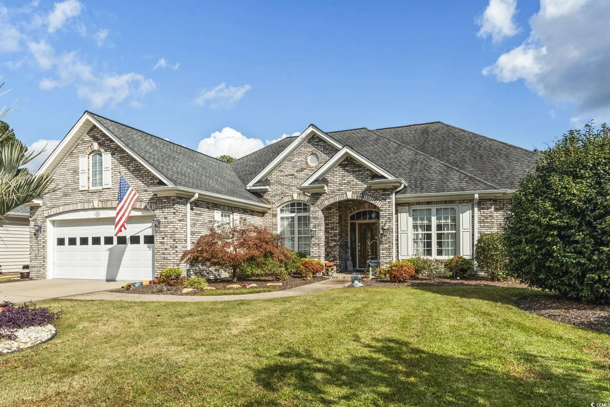 Photo of Listing #2526573