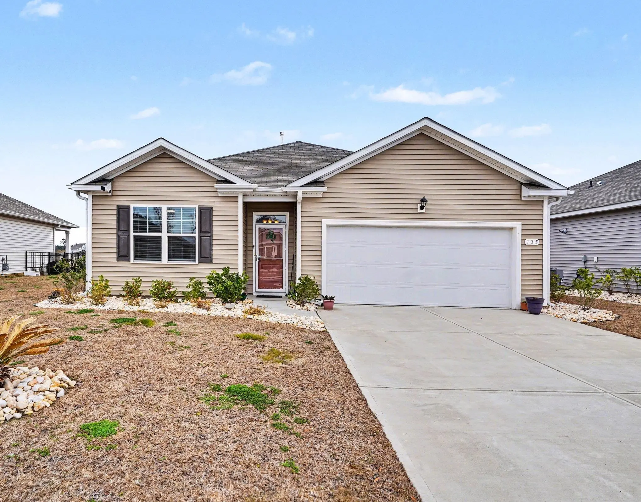 Photo of Listing #2526577