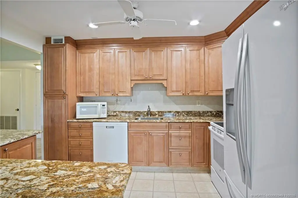 4 of 25 - 1800 St. Lucie Boulevard 9-204, Stuart, FL