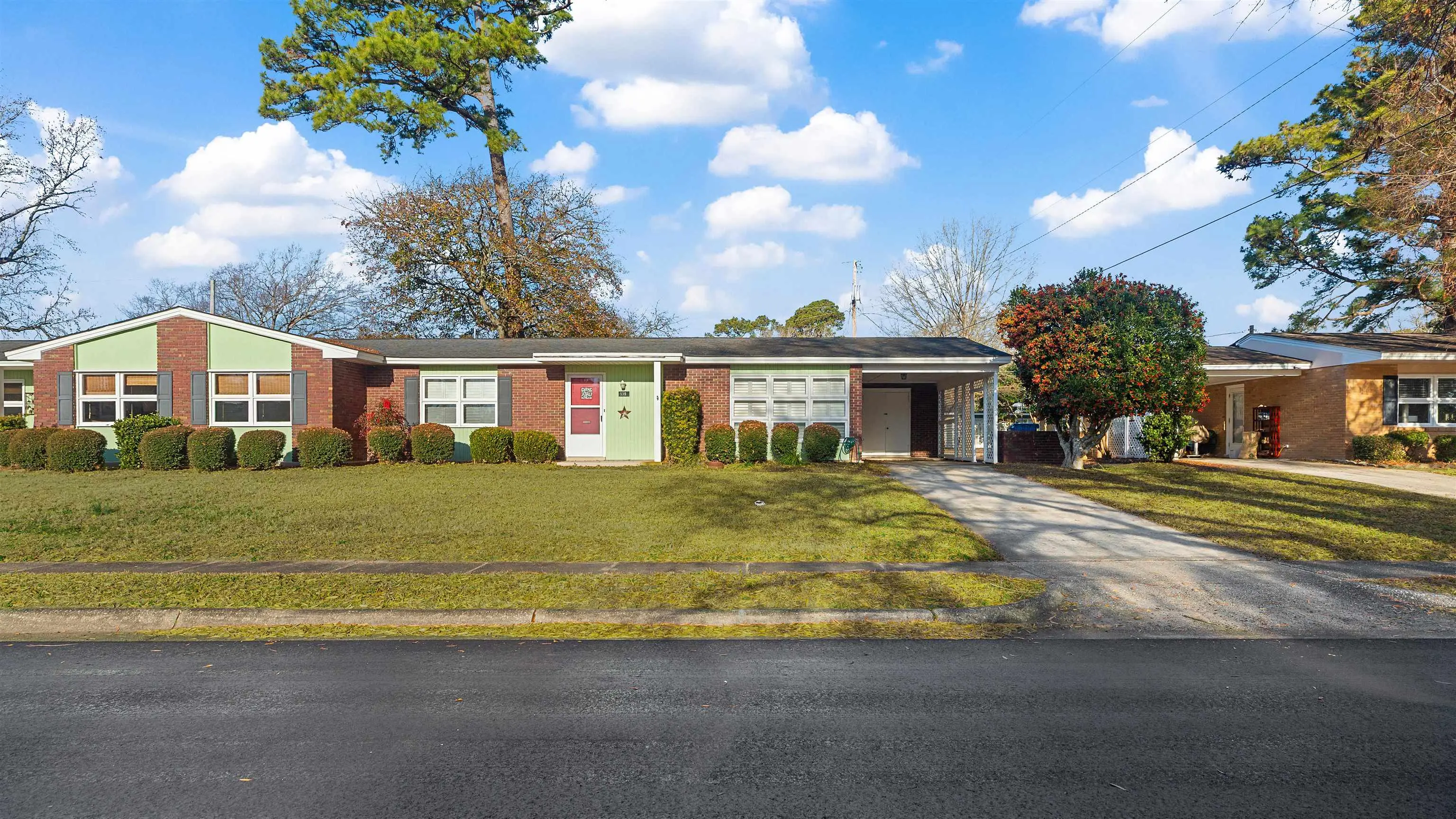 Photo of Listing #2526905