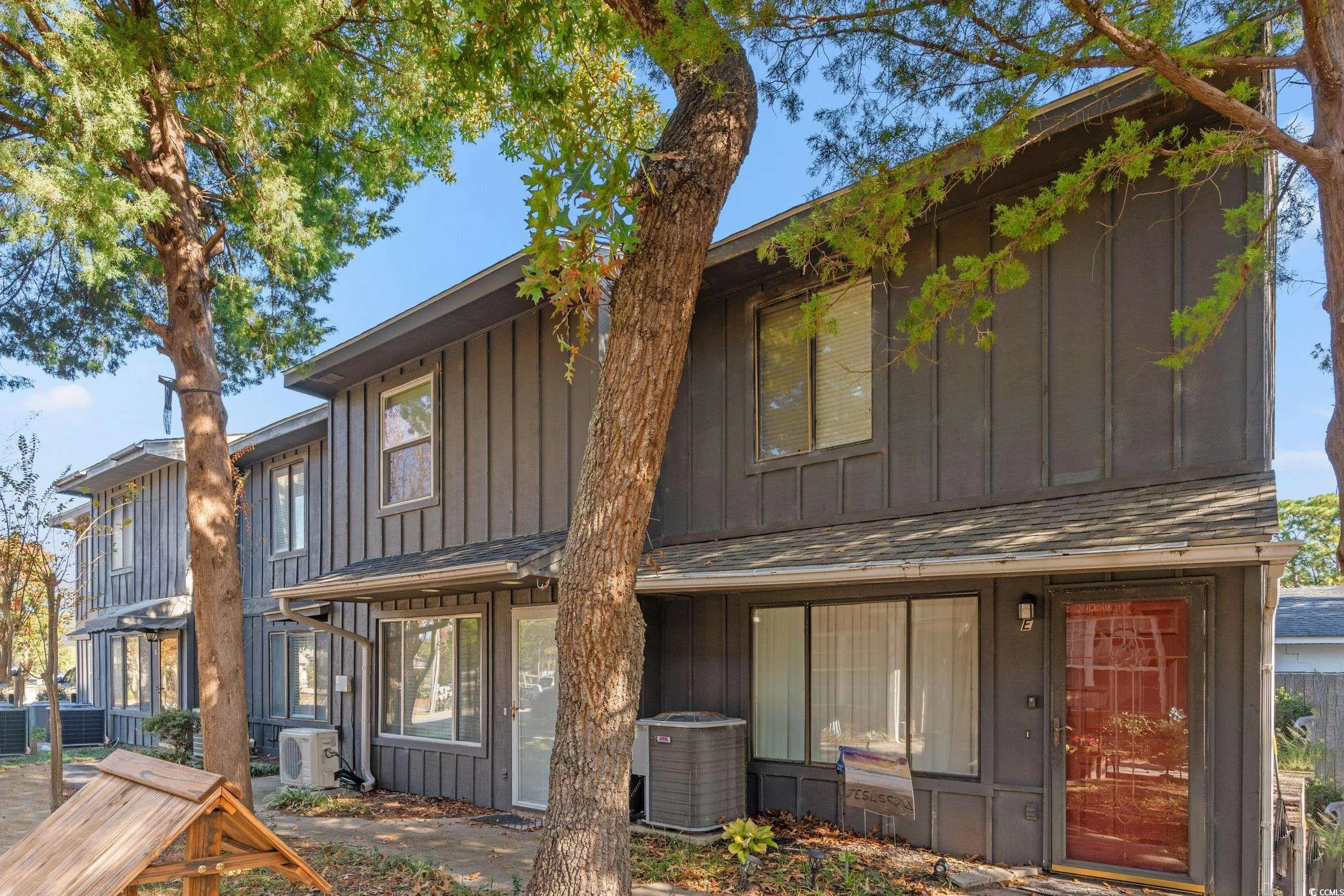 Photo of Listing #2526974