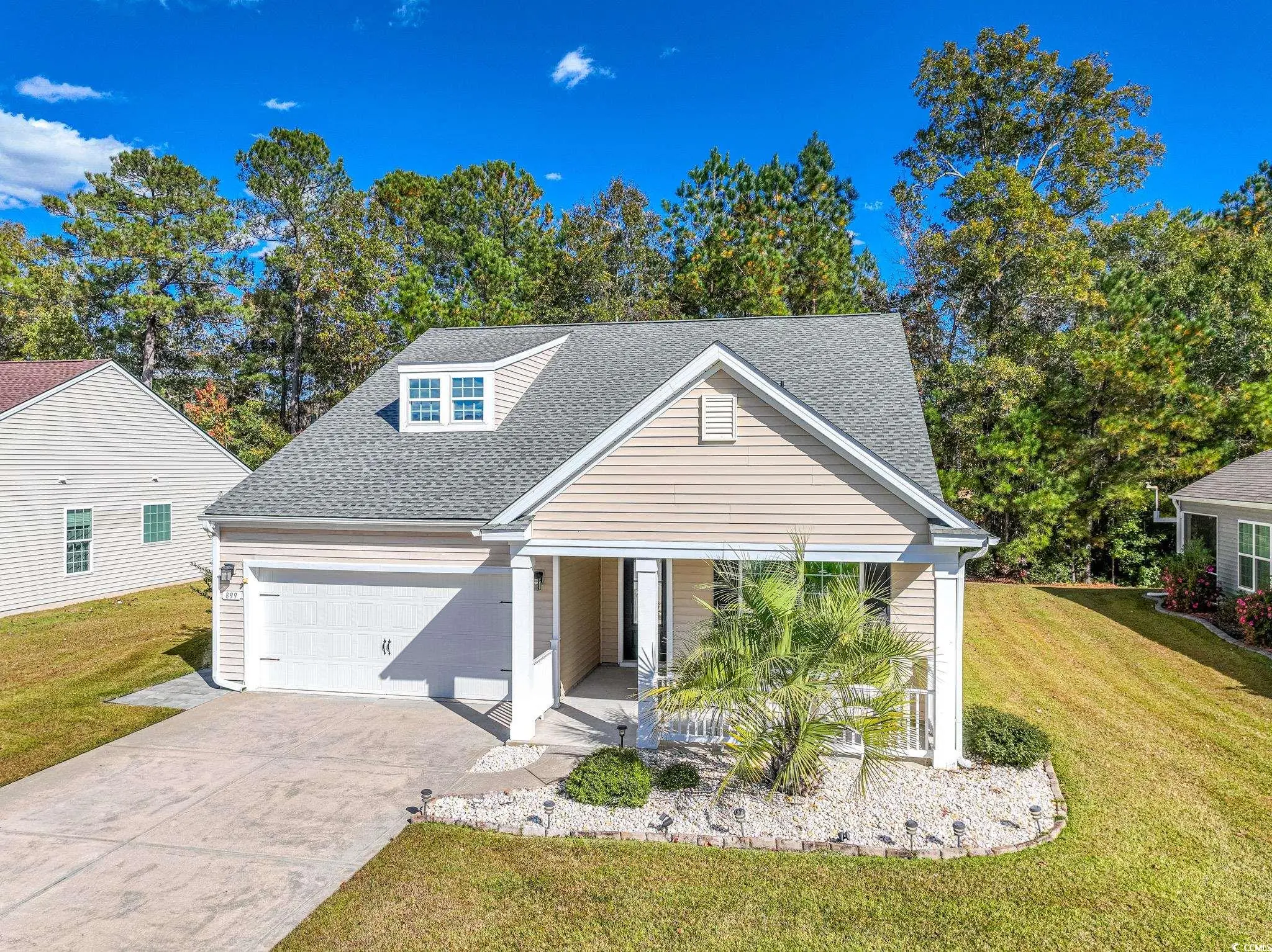 Photo of Listing #2527106