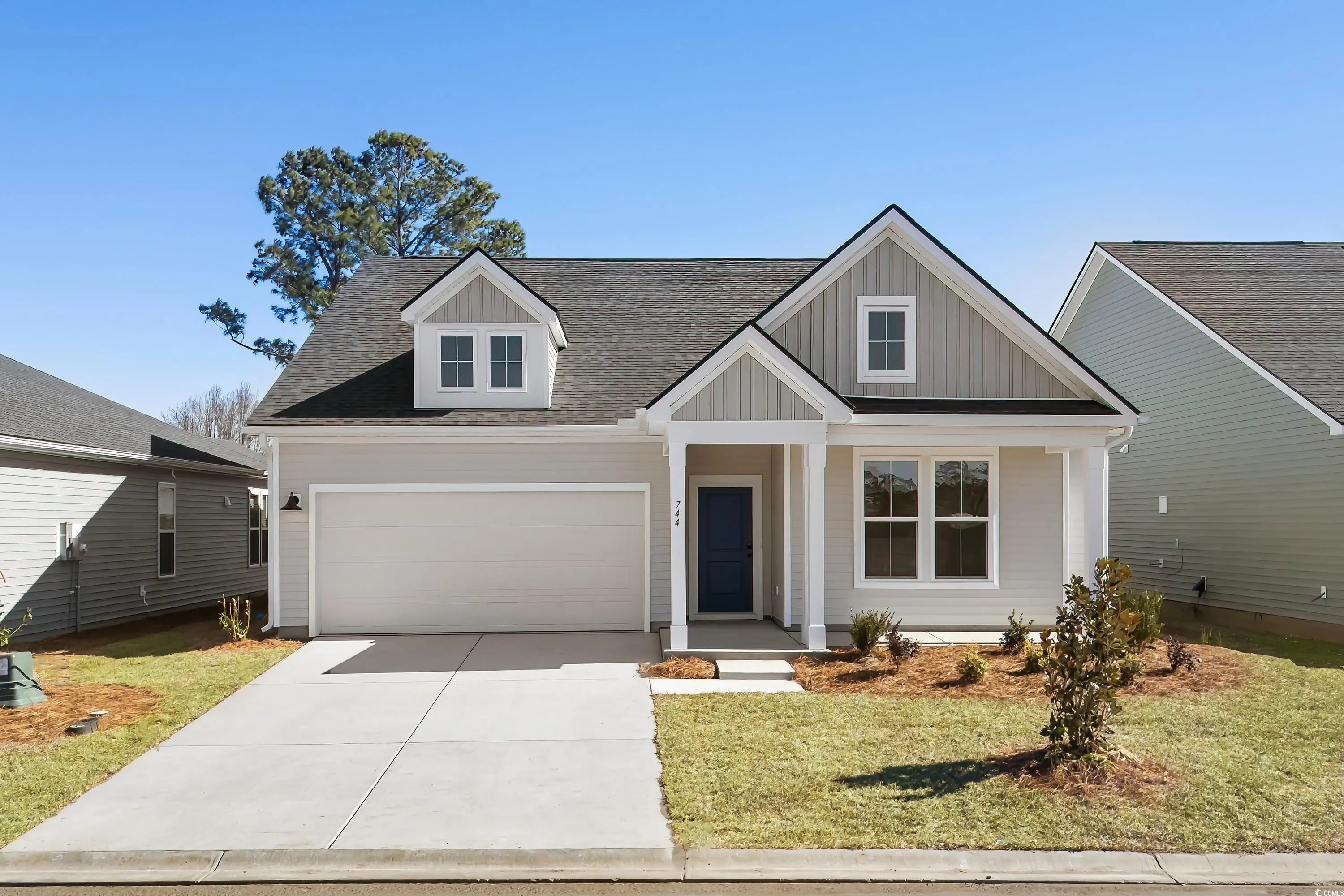 Photo of Listing #2528166