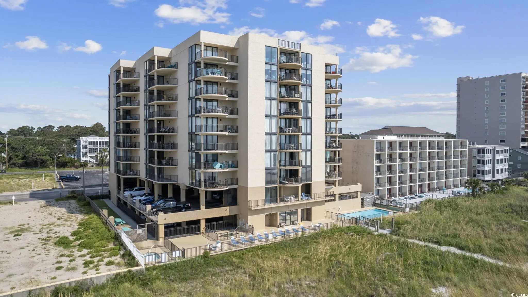 Photo of Listing #2528413