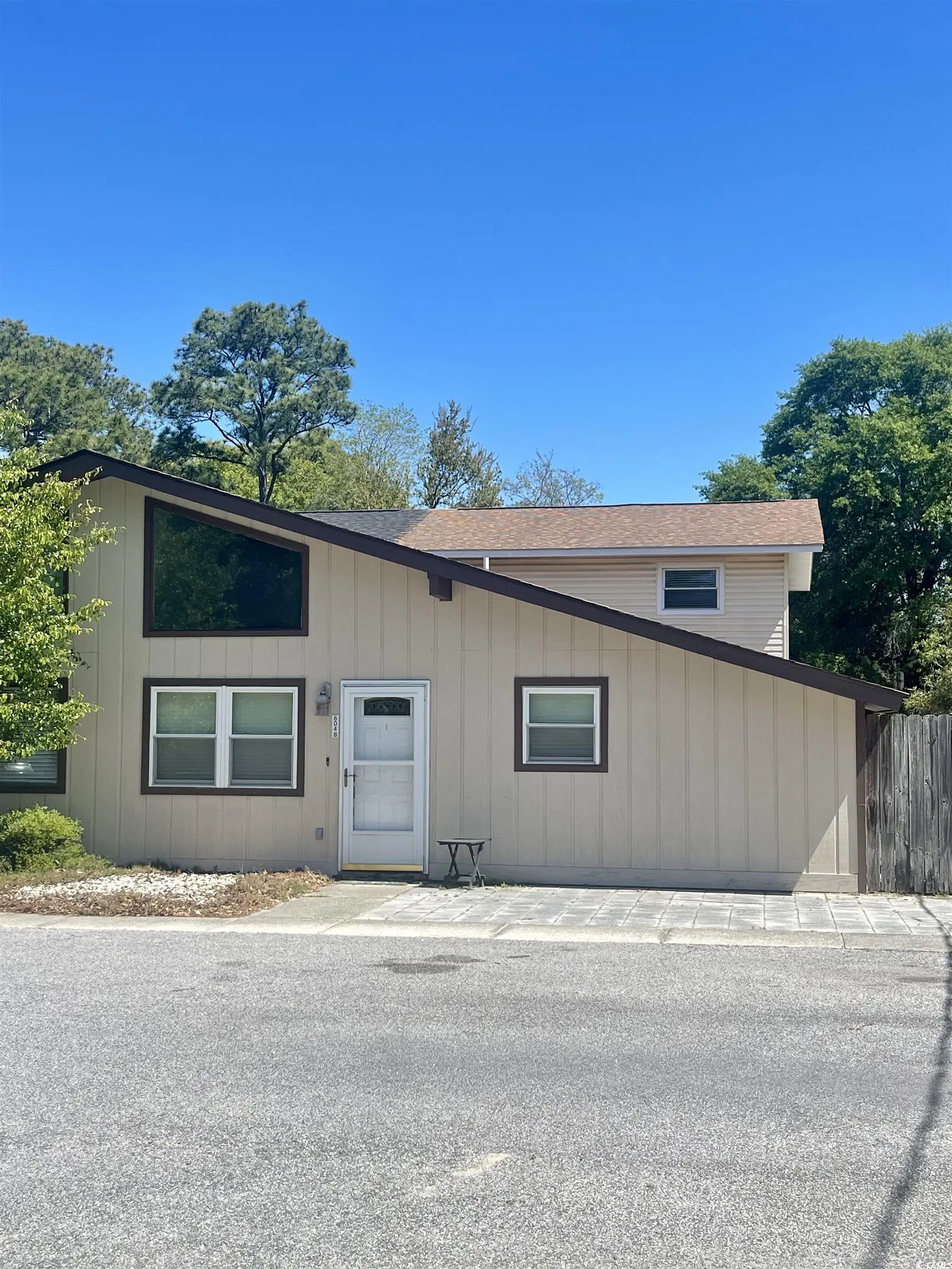 Photo of Listing #2528428