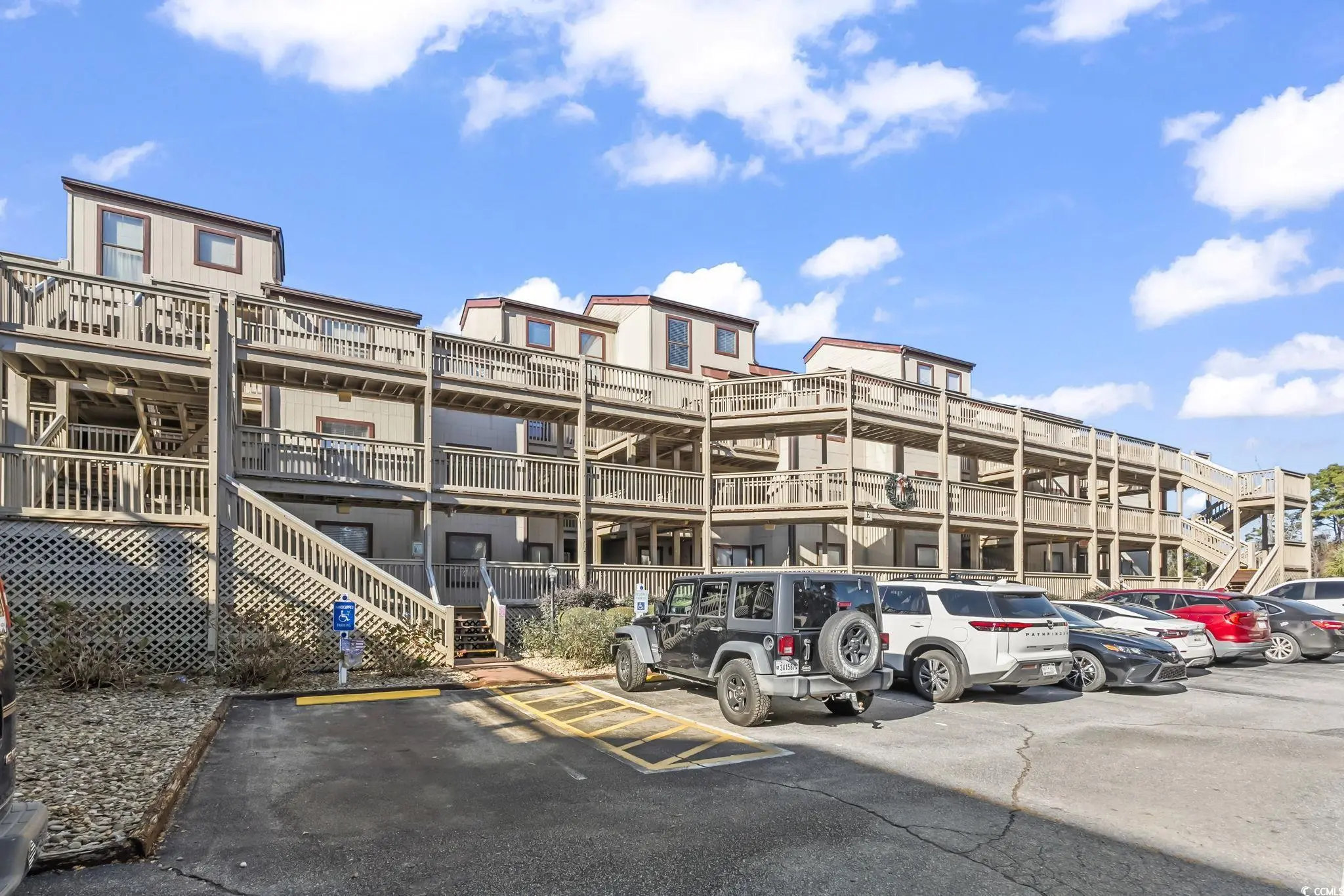 Photo of Listing #2528483