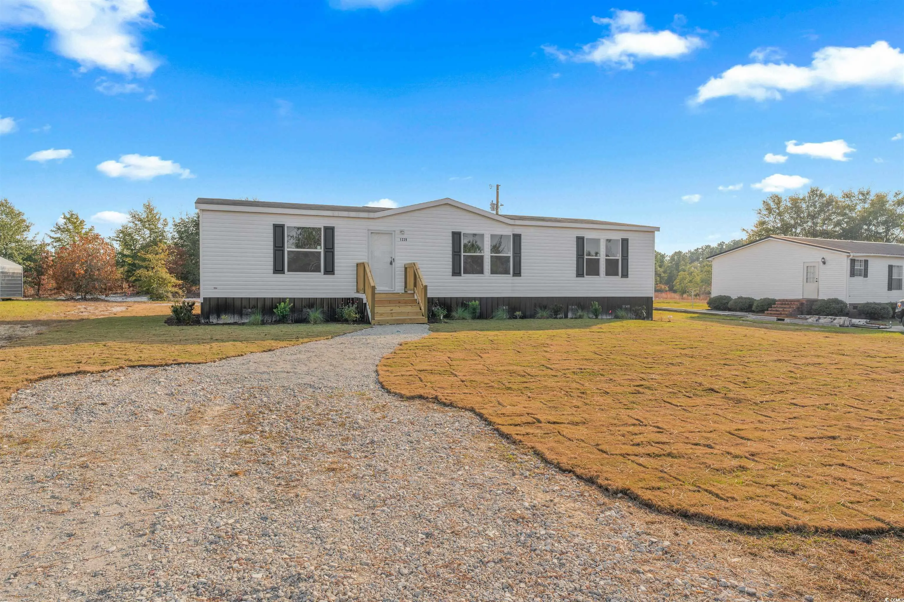 Photo of Listing #2528485