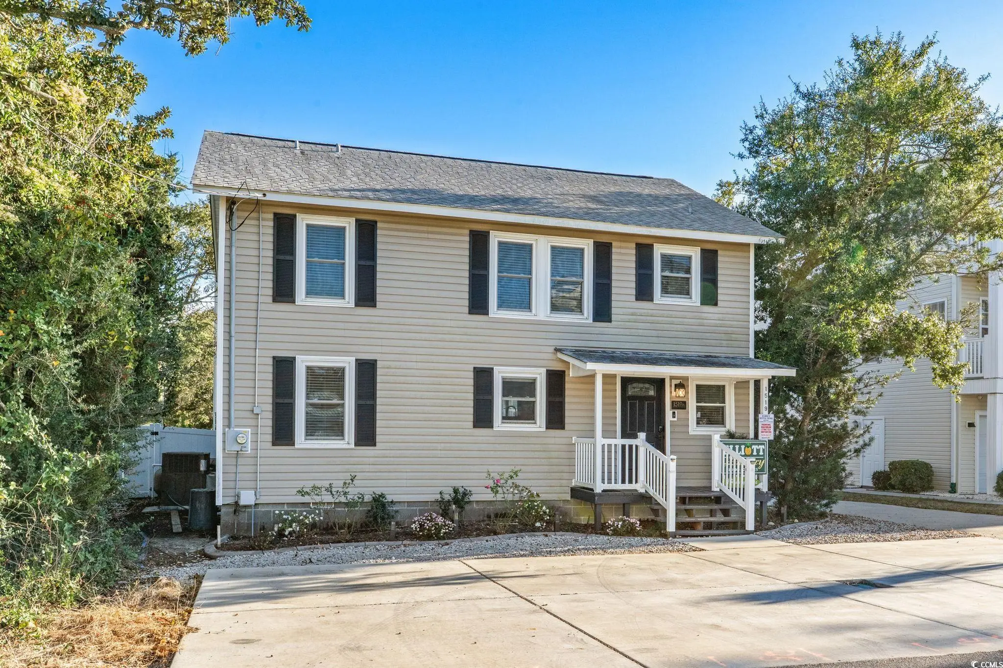 Photo of Listing #2528643