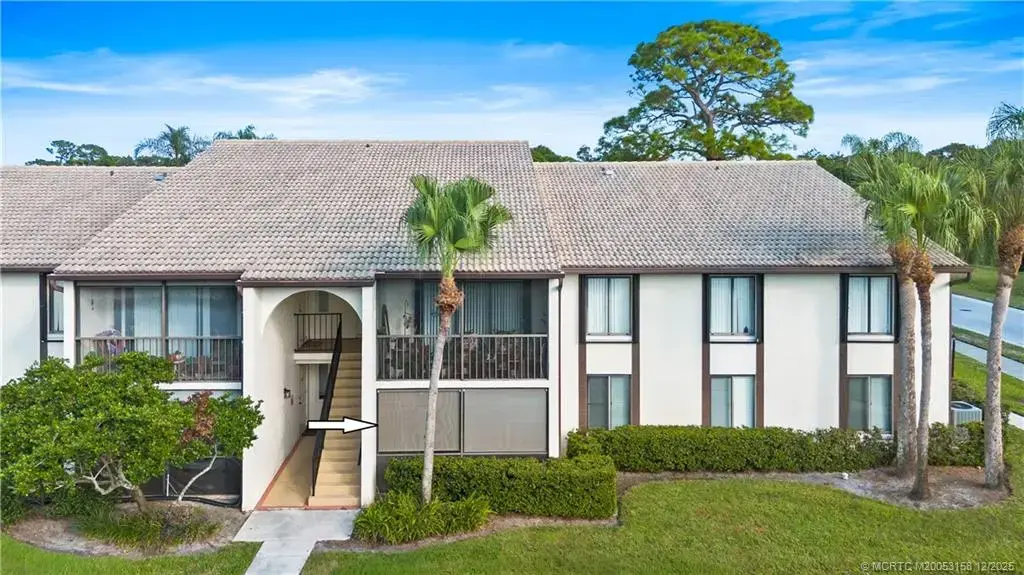 1935 Silver Pine Way 117-d1, Palm City