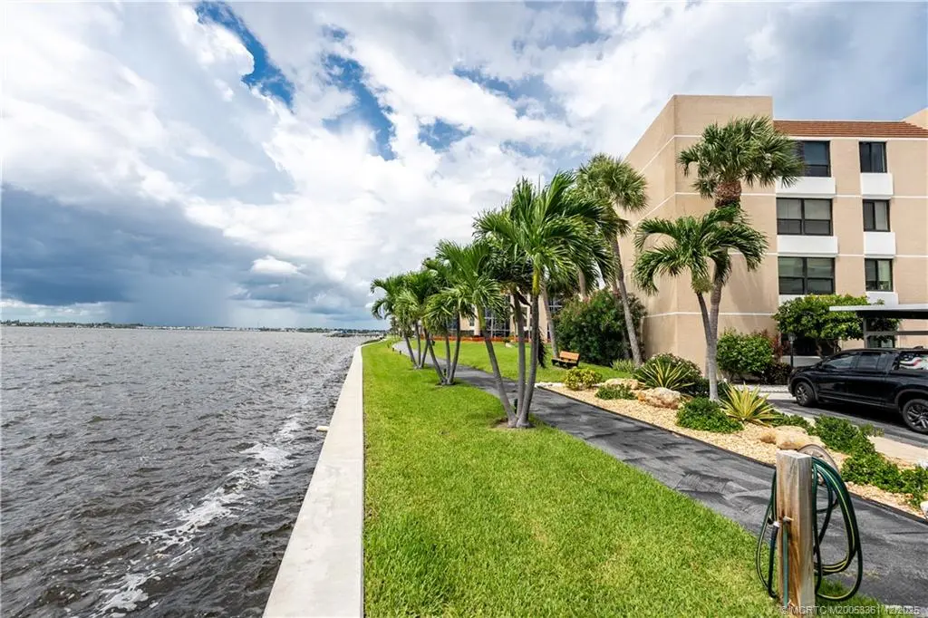 3442 Causeway Boulevard 304, Jensen Beach