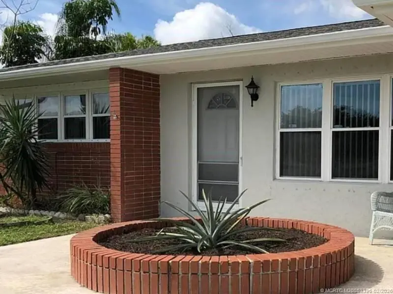 2 of 8 - 874 Ivanhoe Drive, Port St. Lucie, FL