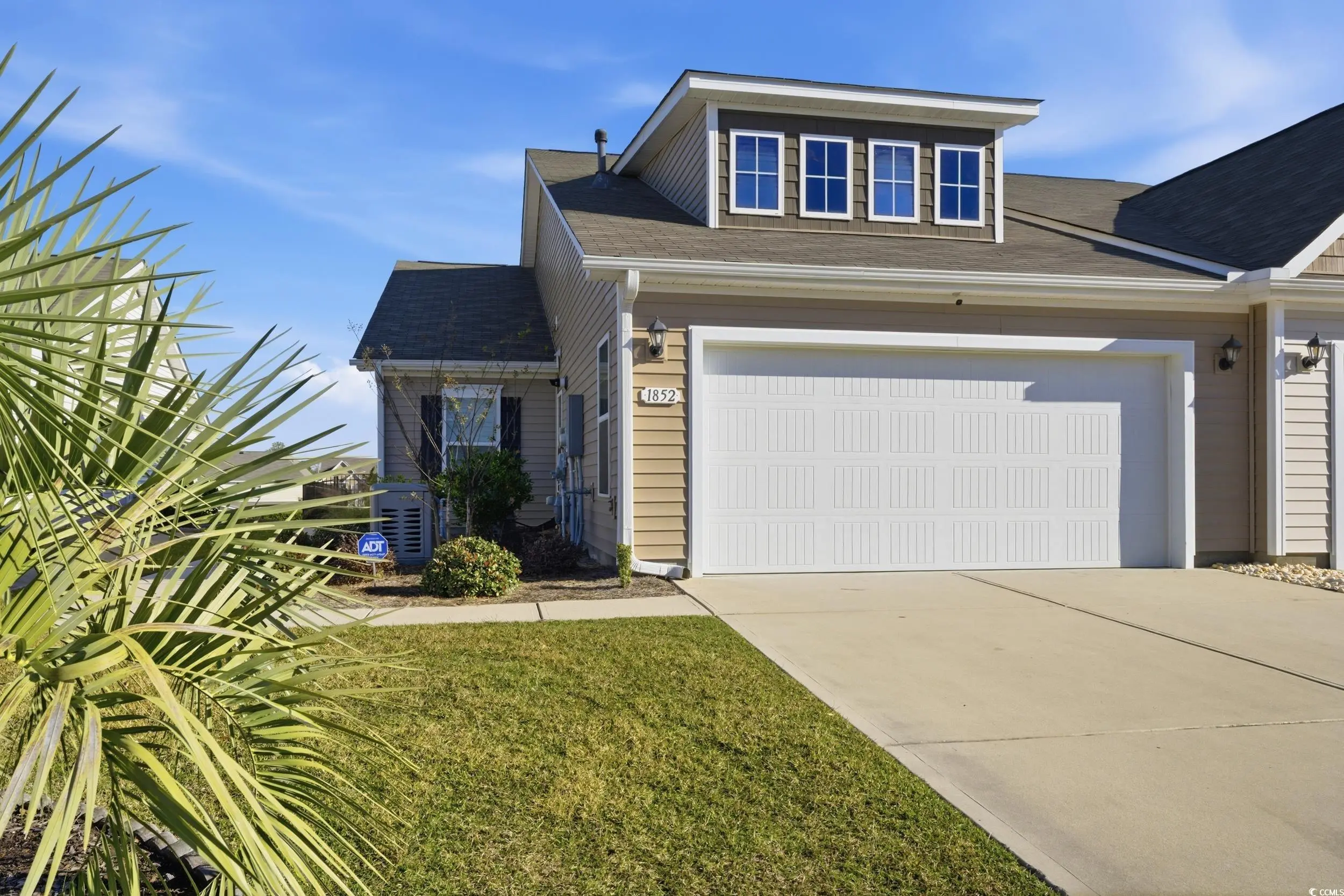 Photo of Listing #2528979