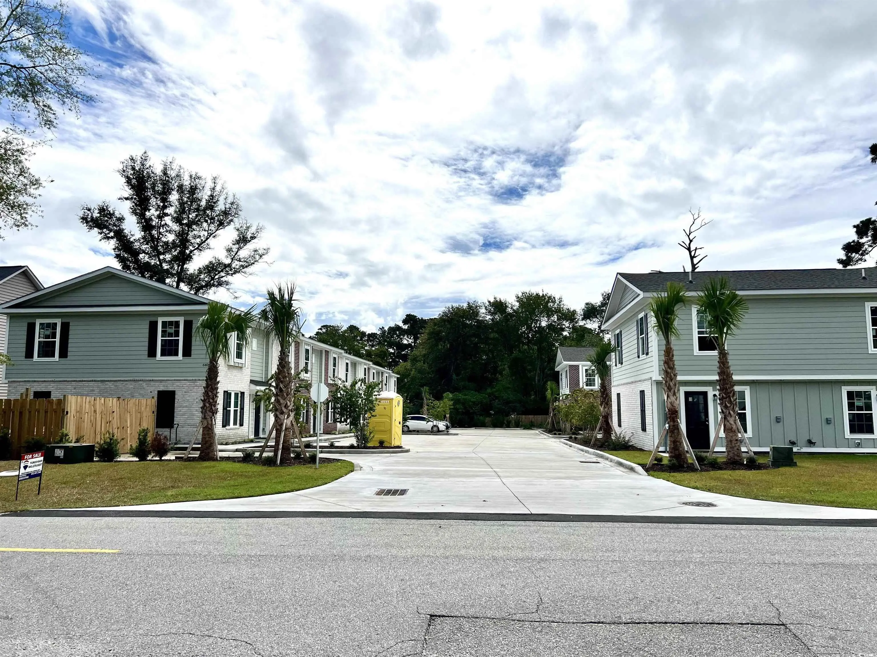 Photo of Listing #2529143