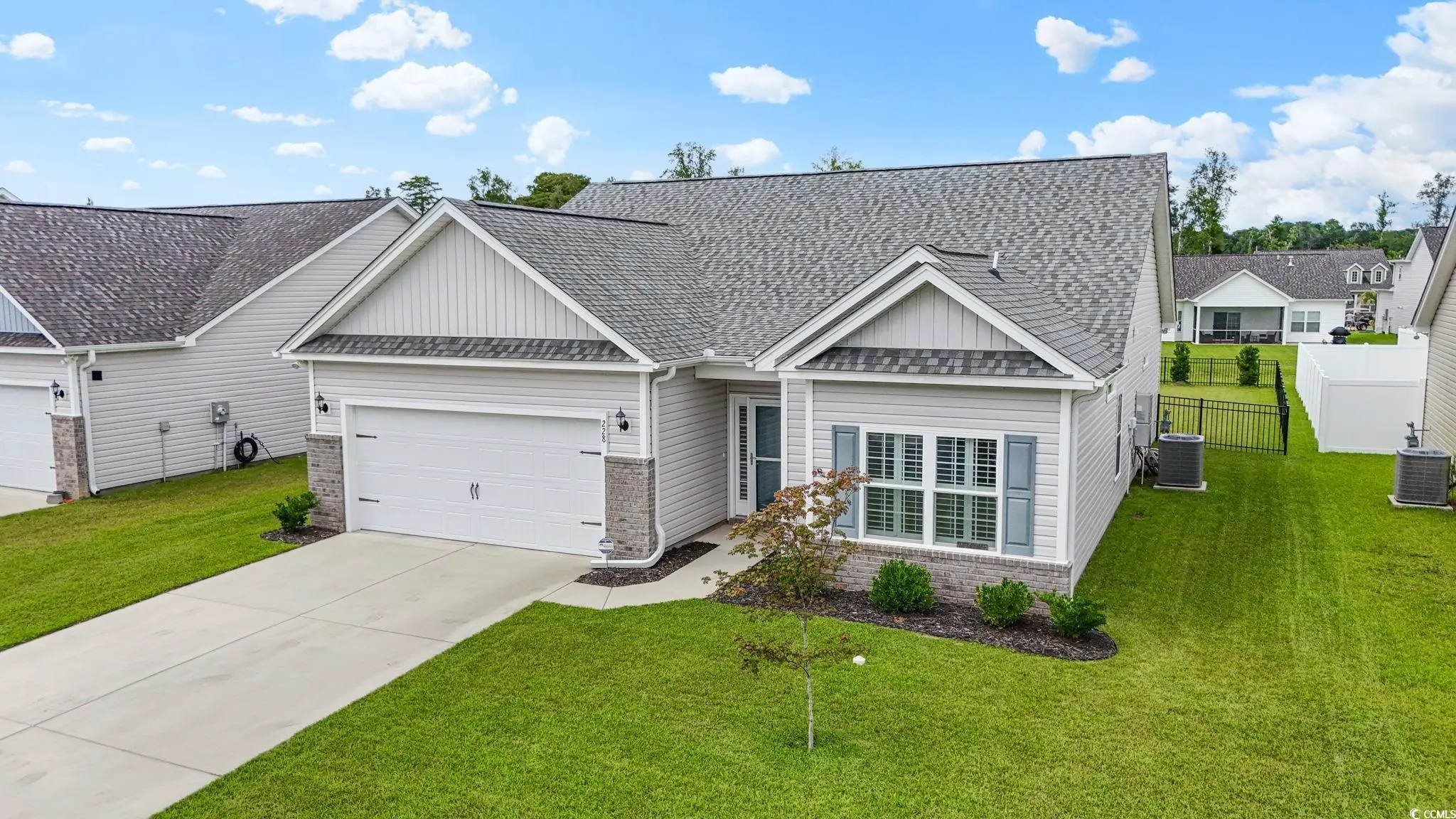 Photo of Listing #2529148