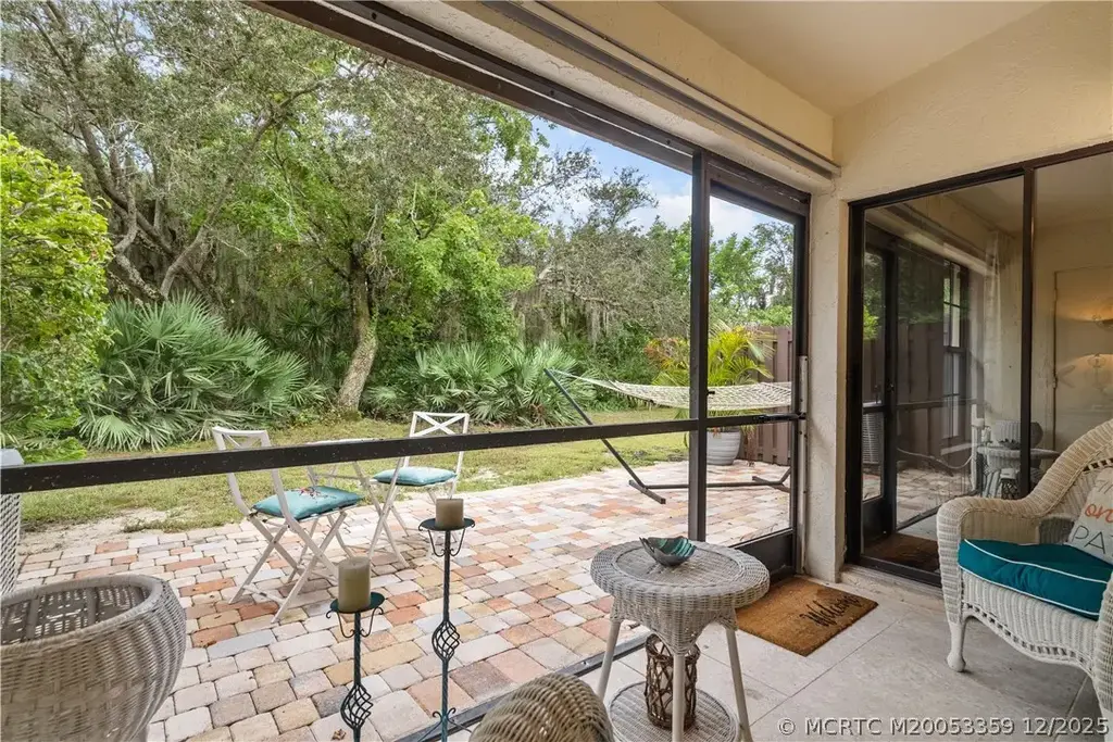 1544 Silver Pine Way 104f, Palm City