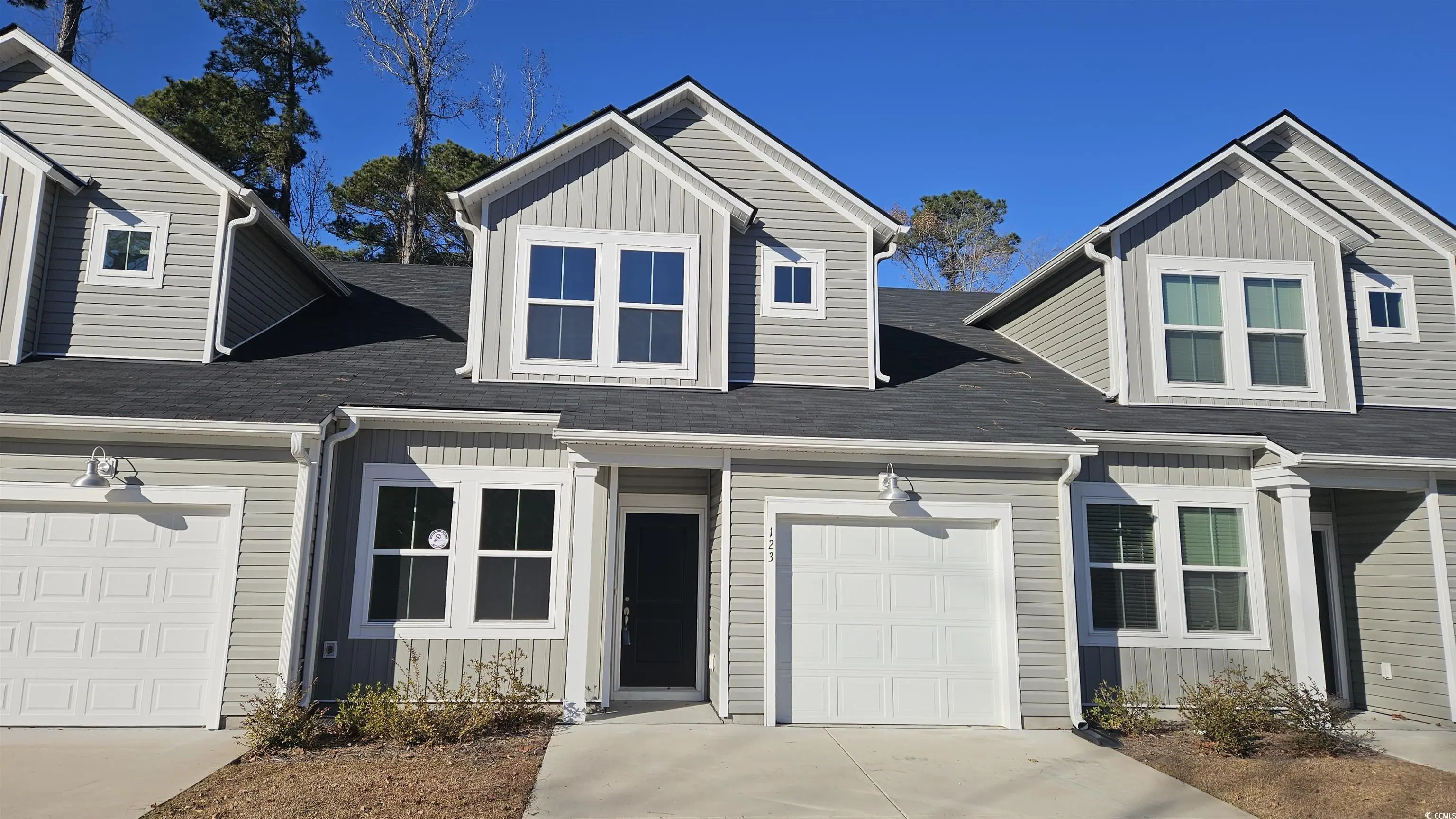 Photo of Listing #2529603