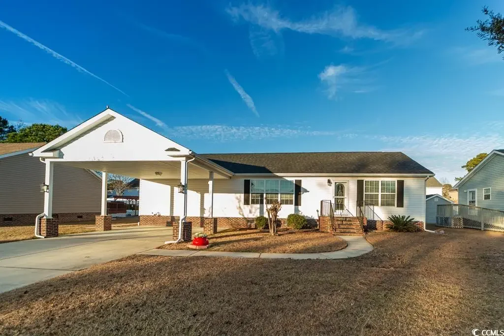 Photo of Listing #2529757