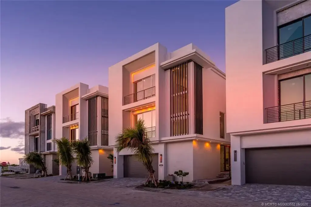 4296 Diamond Shores Way, Hutchinson Island