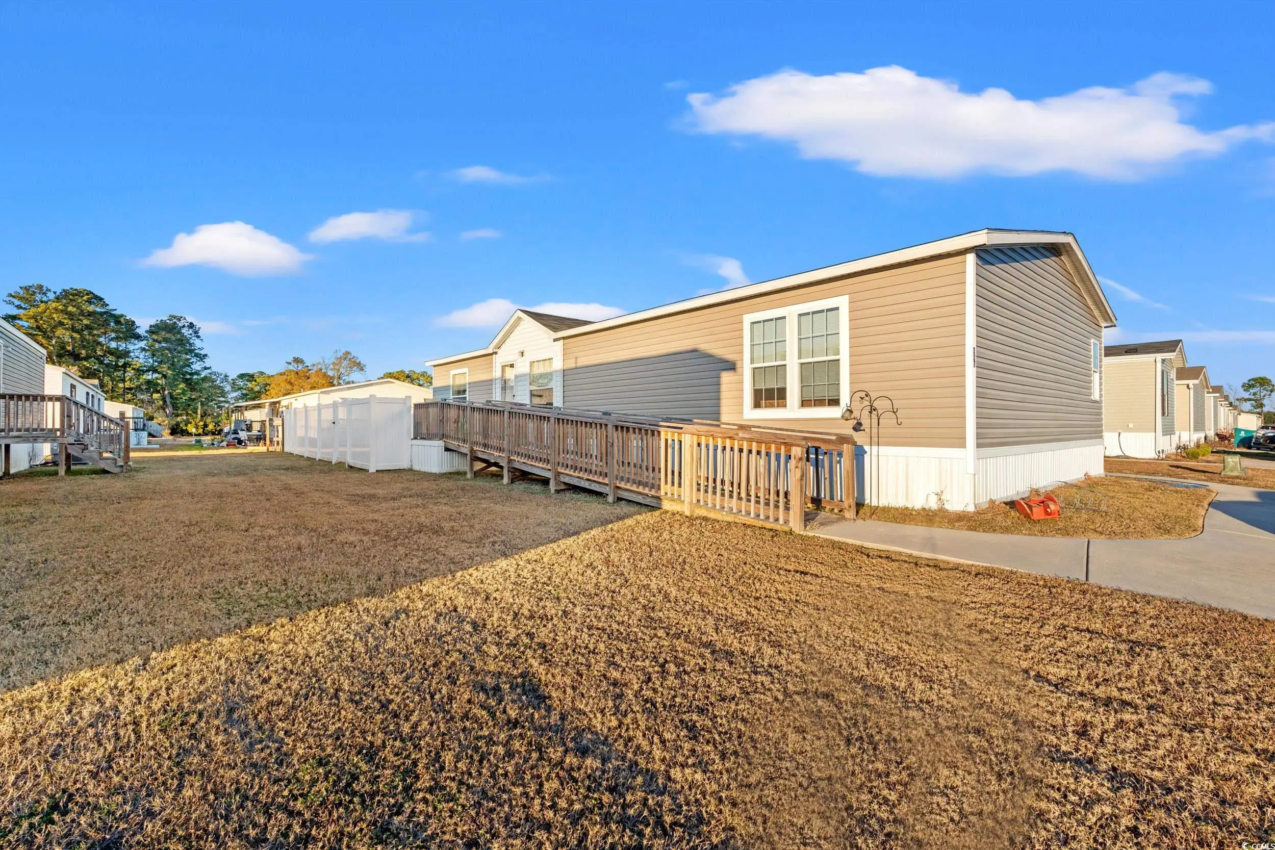 Photo of Listing #2529857