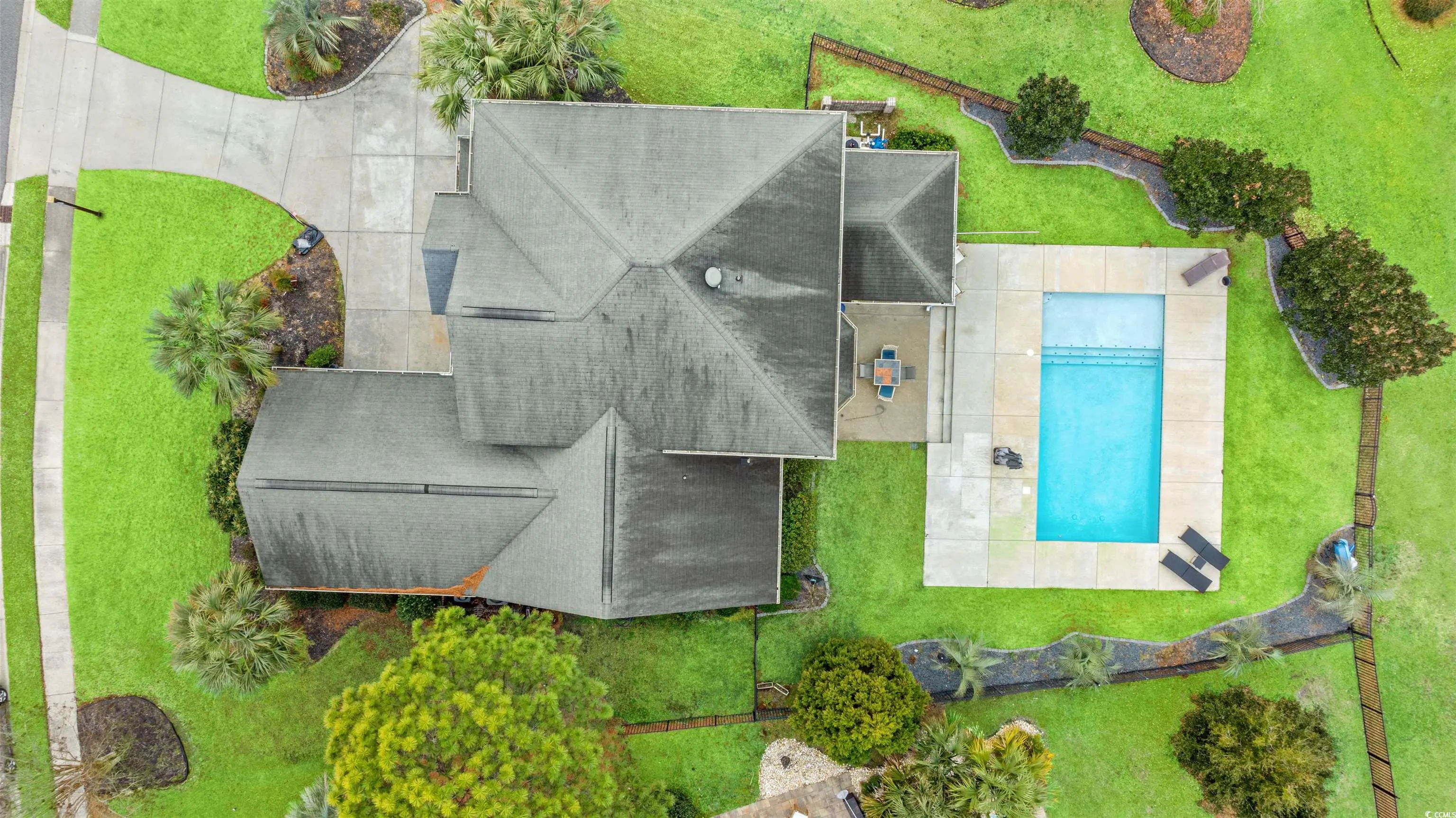 Photo of Listing #2530072