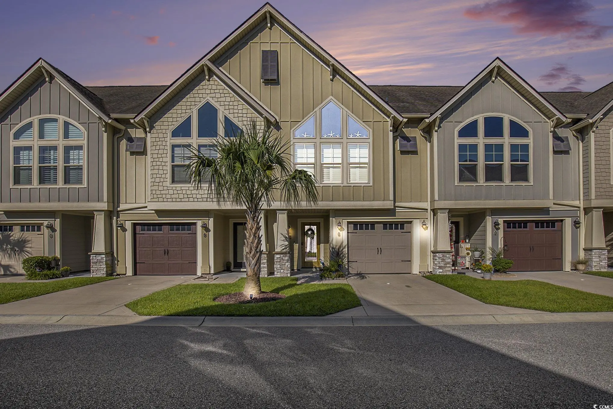 Photo of Listing #2600114