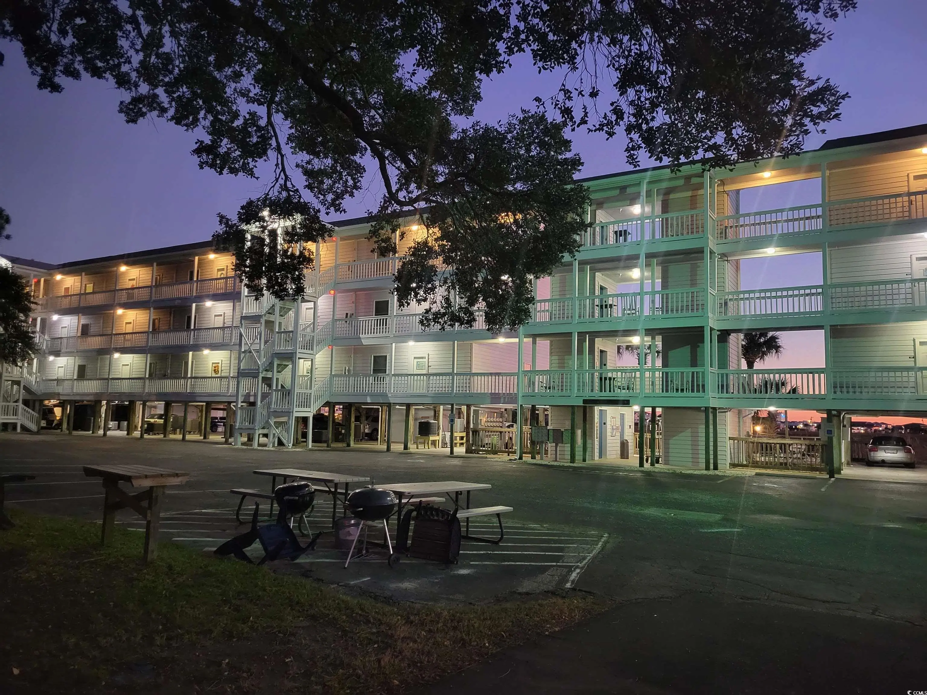 Photo of Listing #2600200