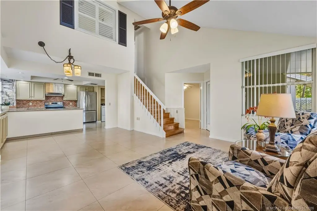 Photo of Listing #M20053673