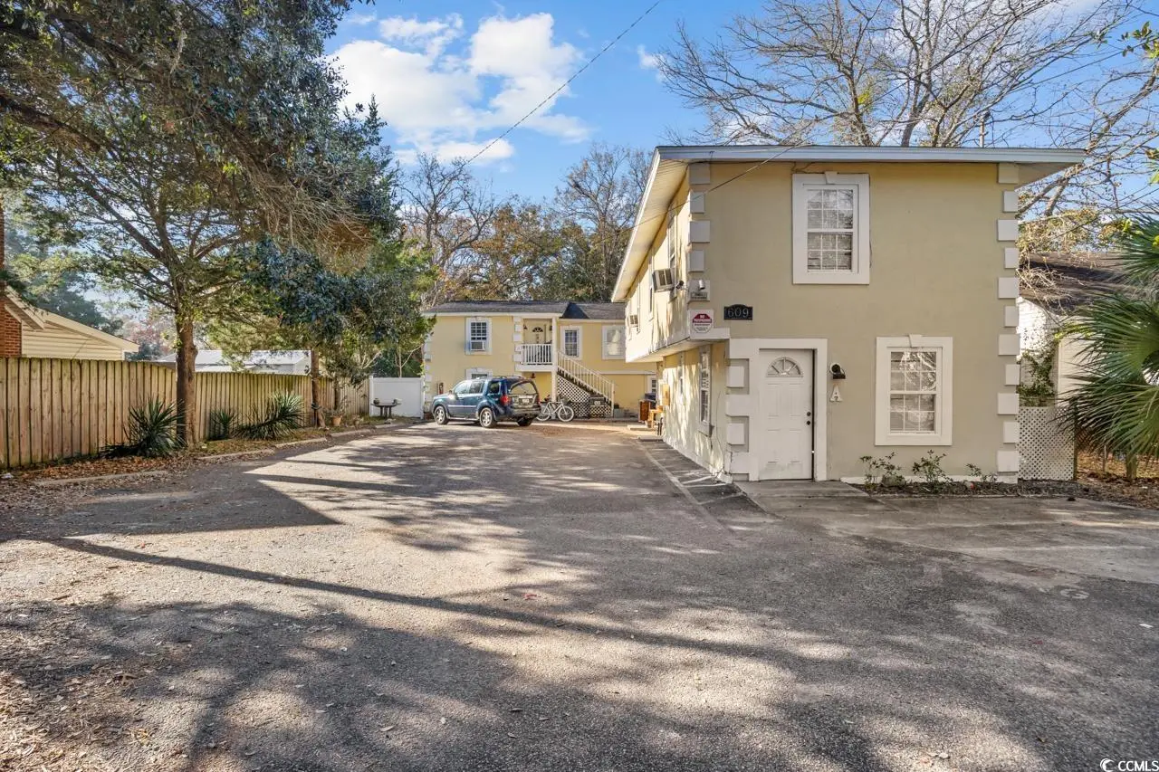 Photo of Listing #2600311