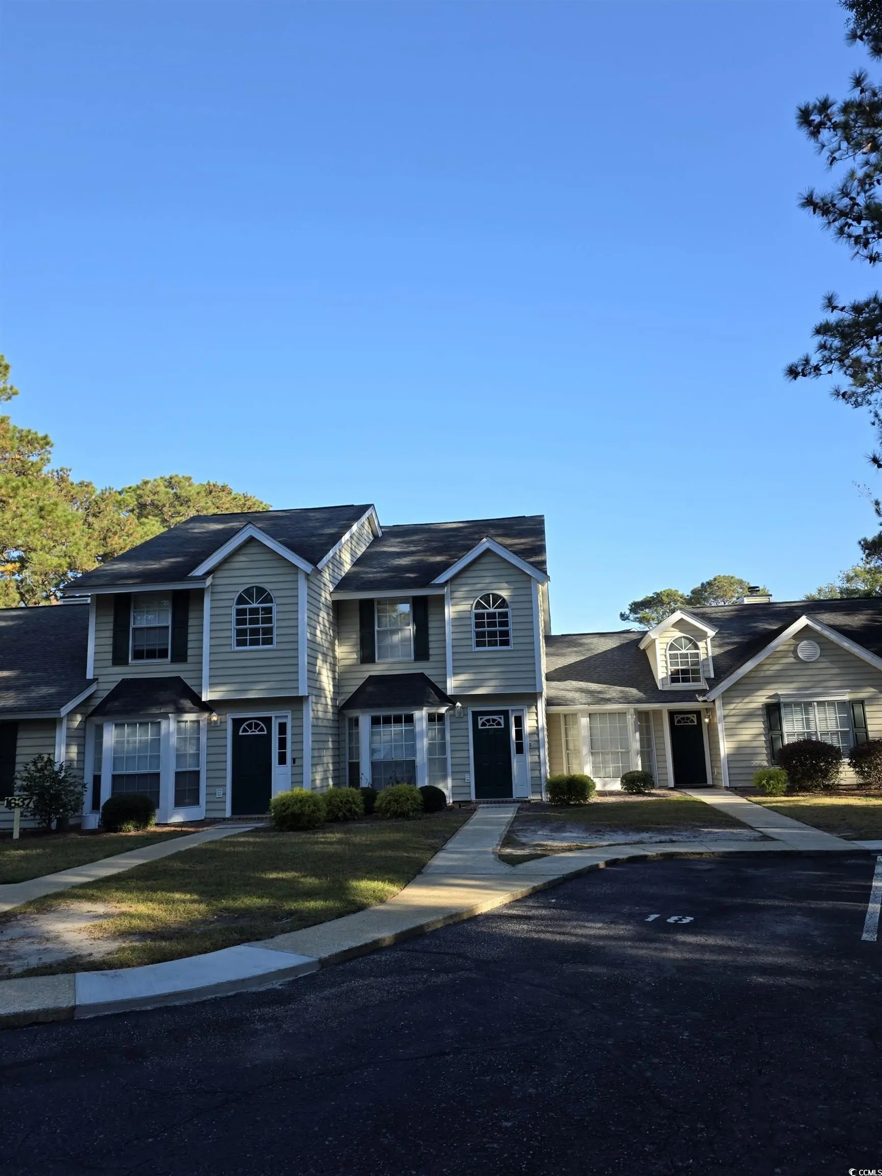 Photo of Listing #2600367