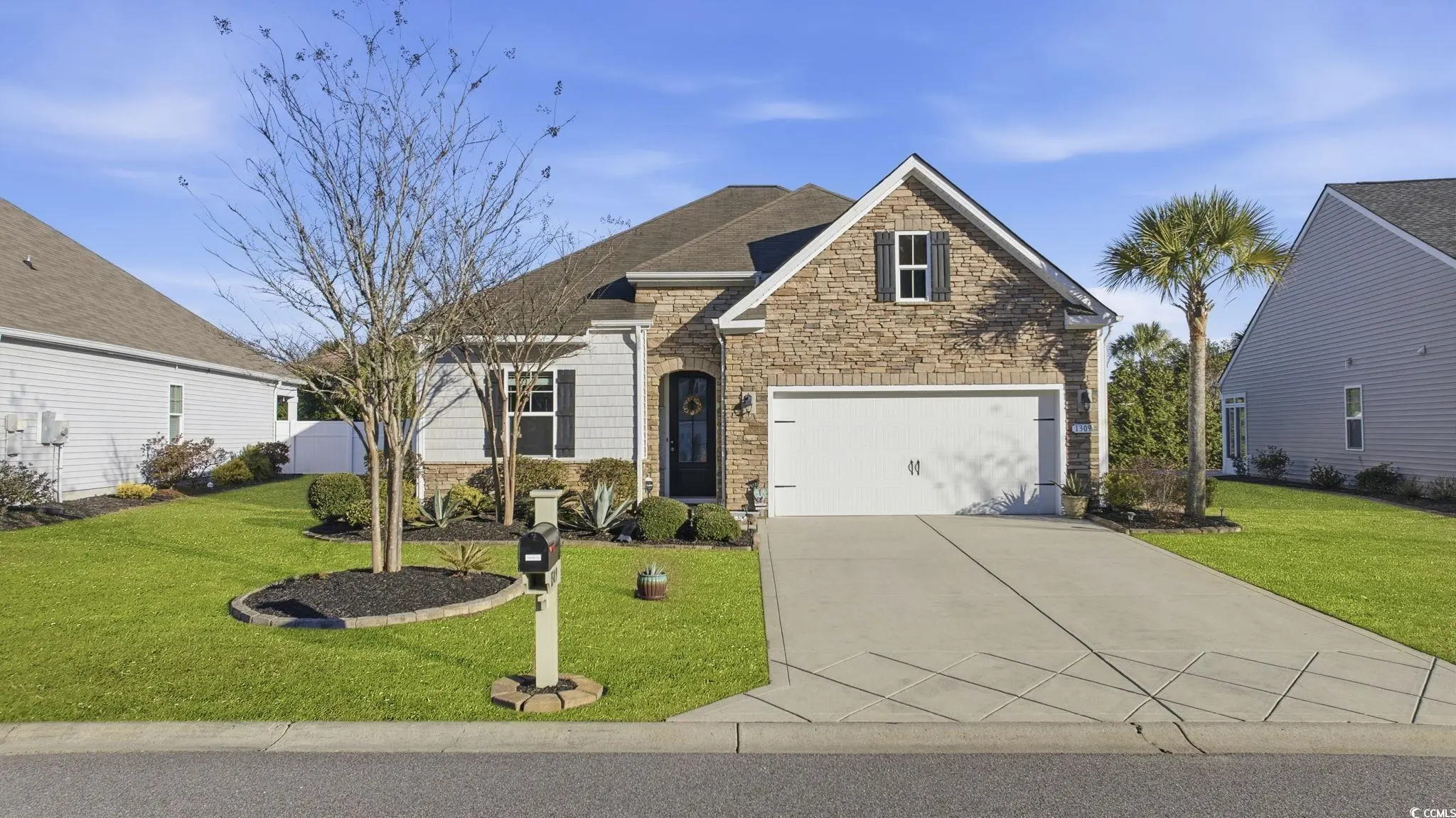 Photo of Listing #2600452