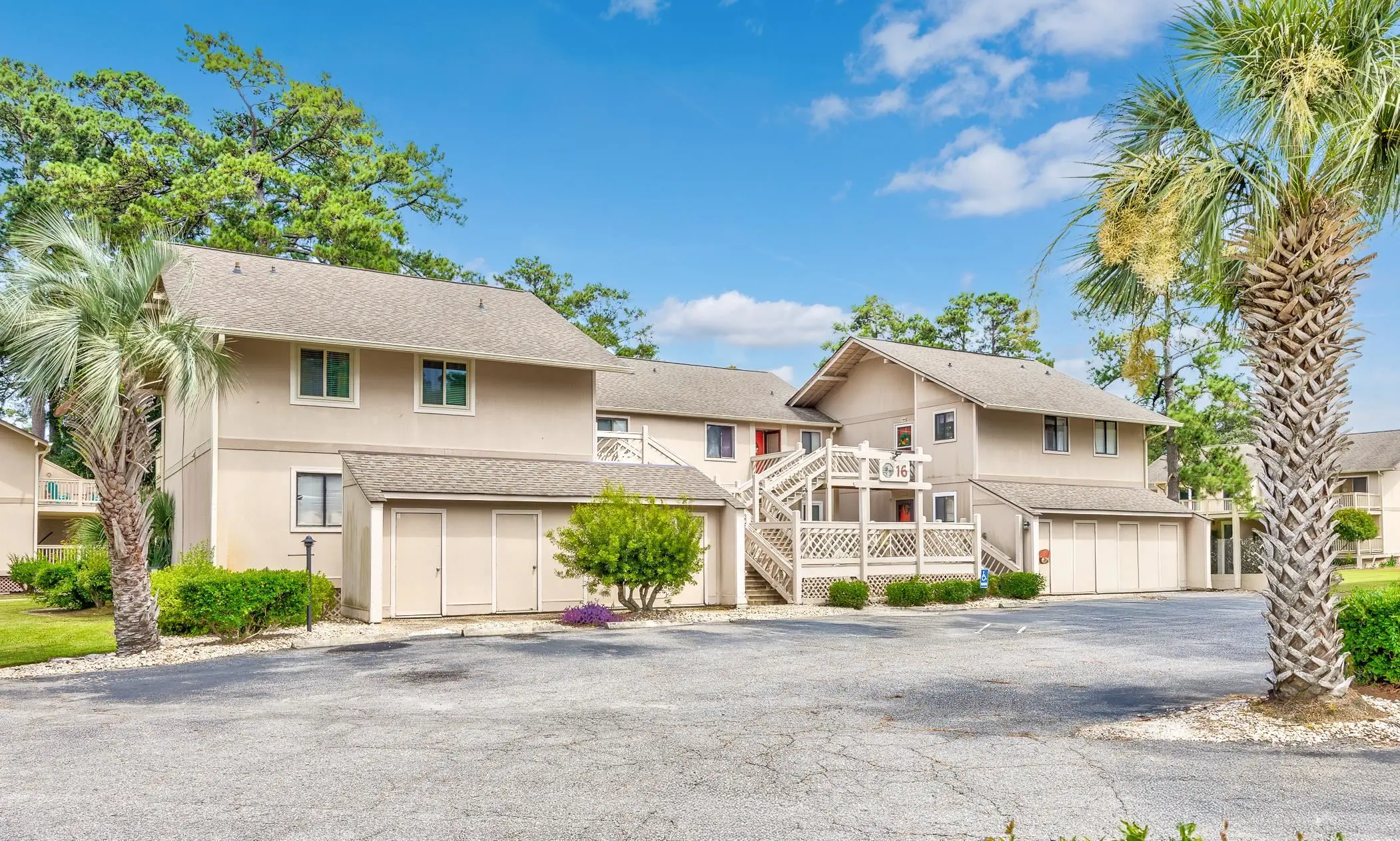 Photo of Listing #2600612