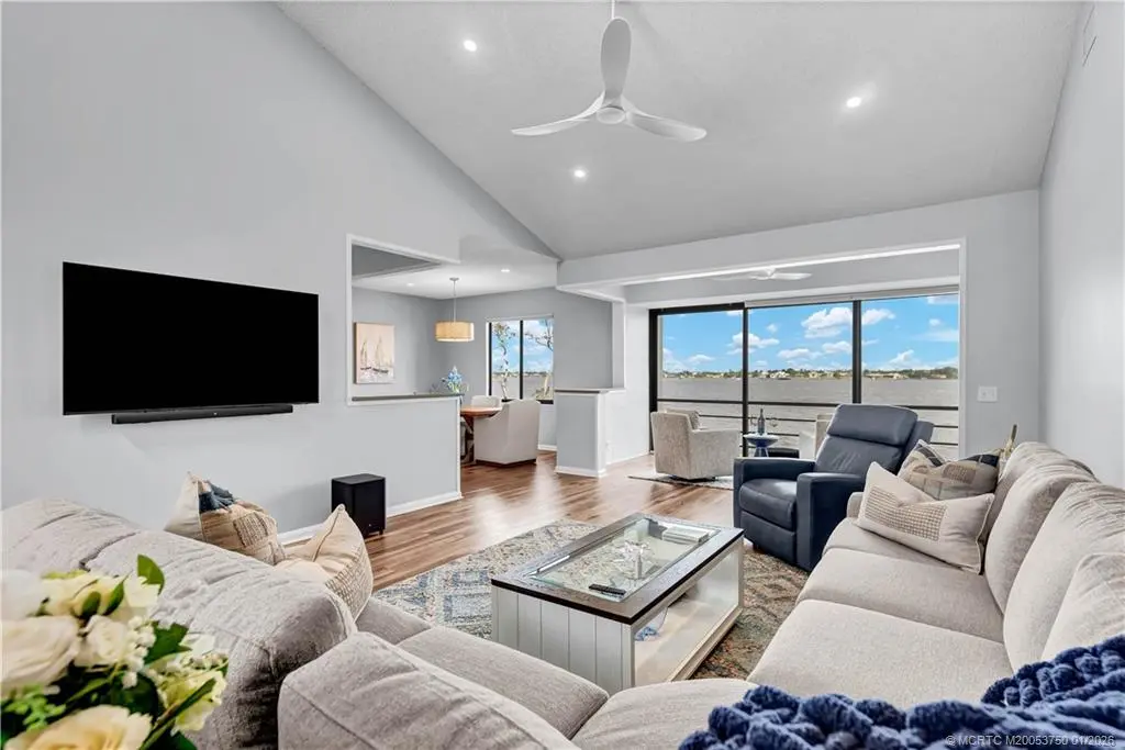 Photo of Listing #M20053750