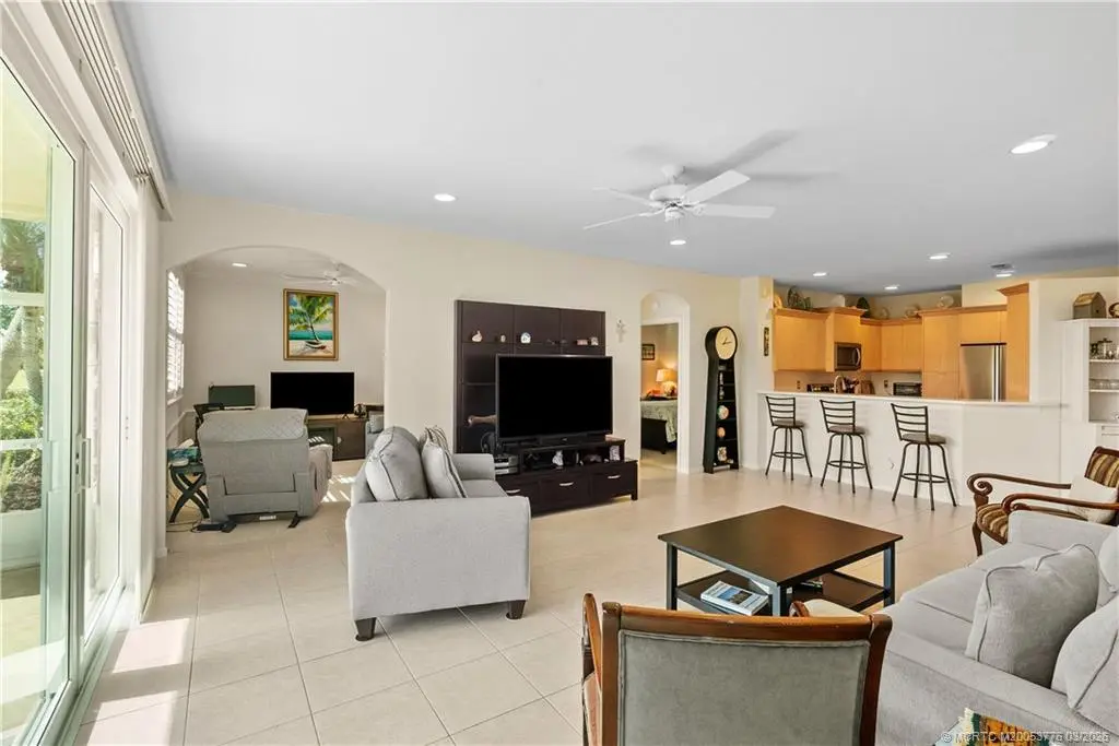 Photo of Listing #M20053776