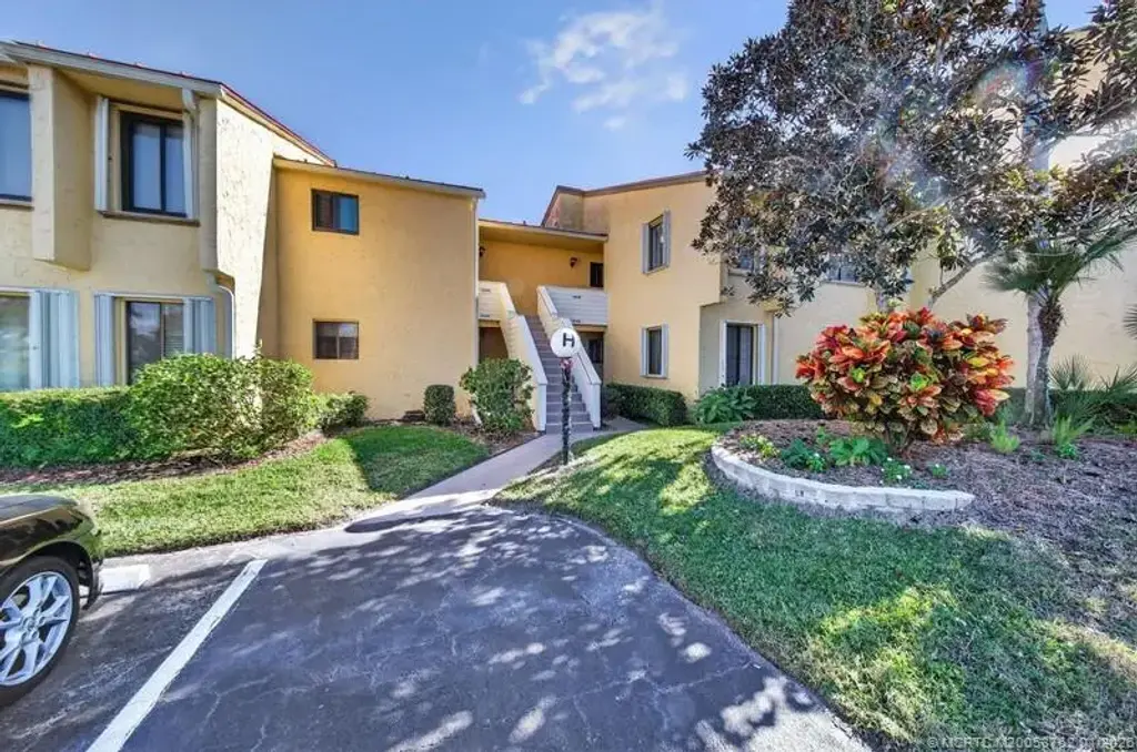 5335 Miles Grant Road H206, Stuart