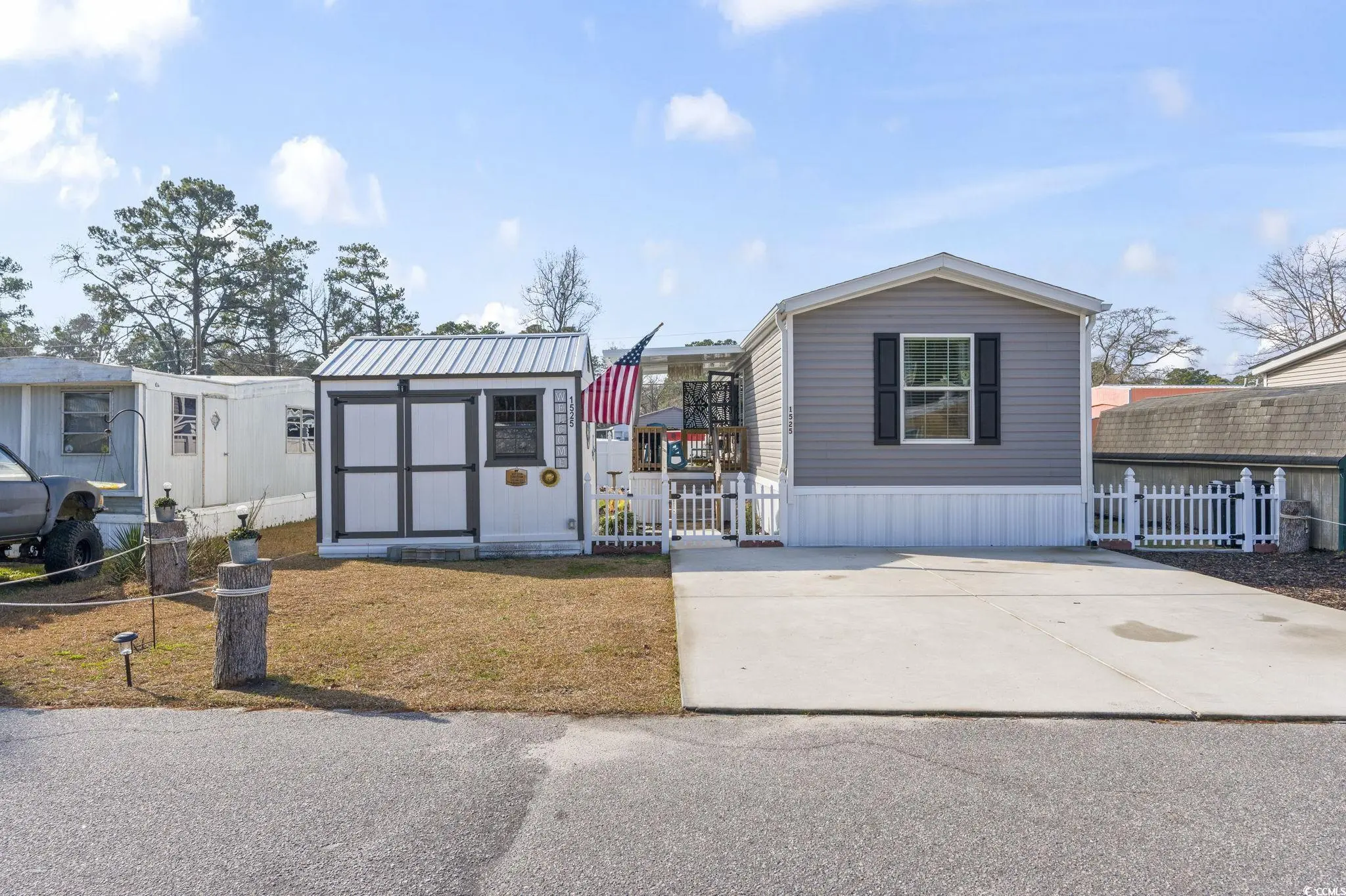 Photo of Listing #2600861