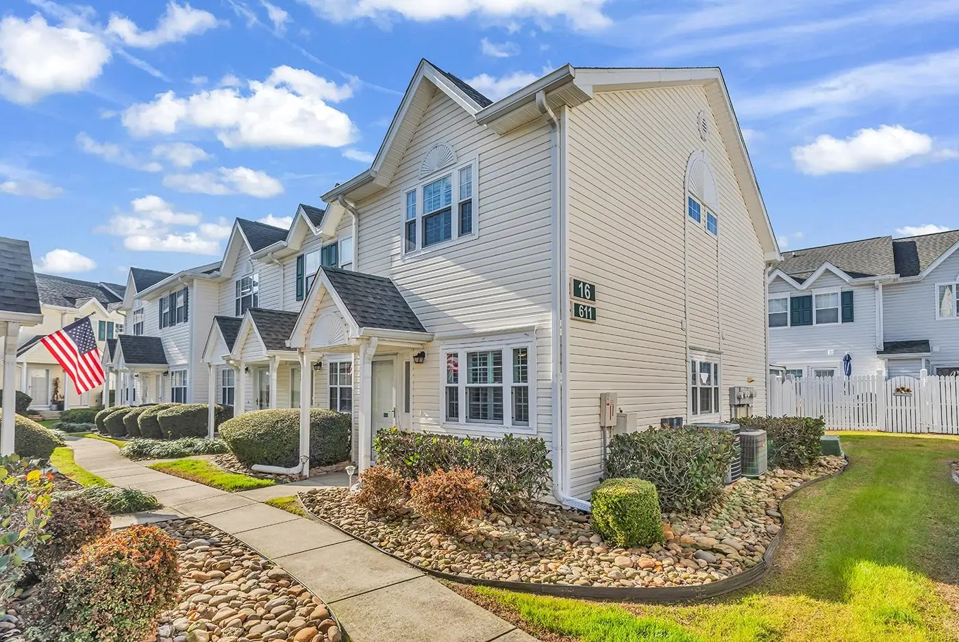 Photo of Listing #2600986