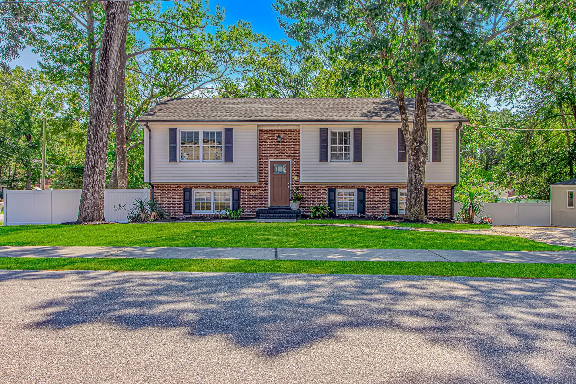 Photo of Listing #2601050