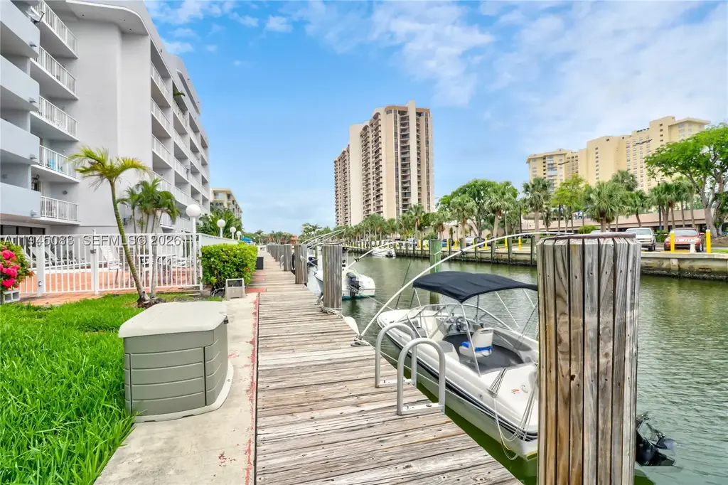 1650 115th 505, Miami