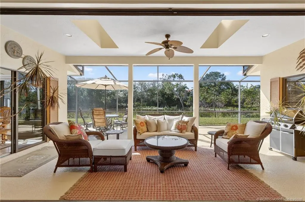 Photo of Listing #M20053830