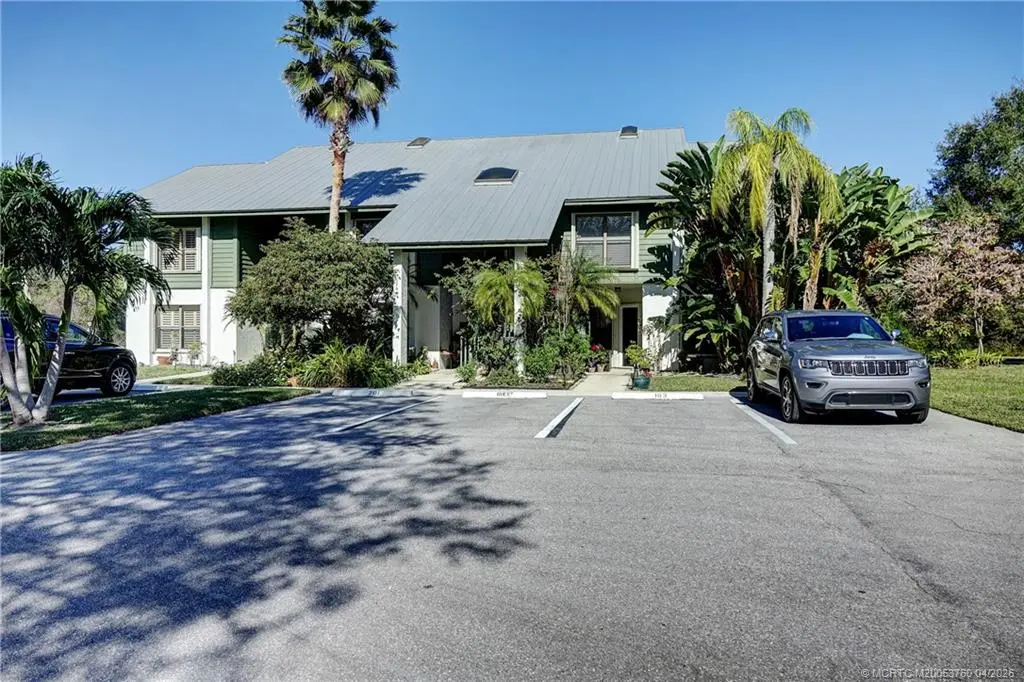 5290 Seascape Way 201, Stuart