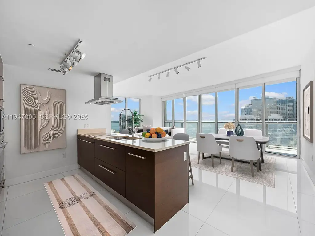 495 Brickell 1801, Miami