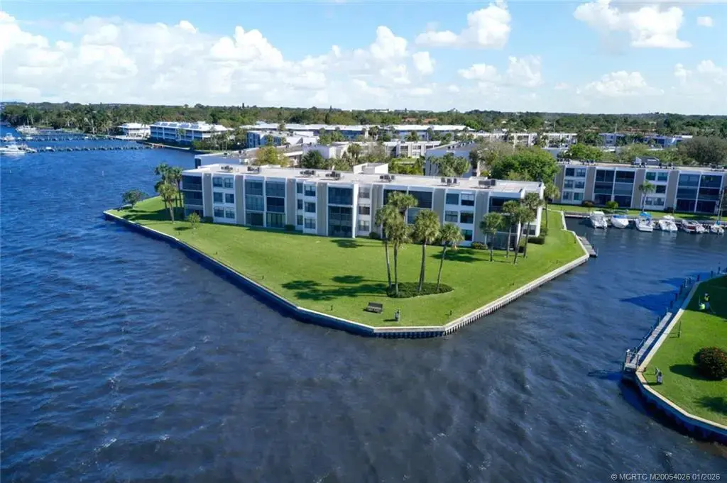 1950 Palm City Road 8-106, Stuart