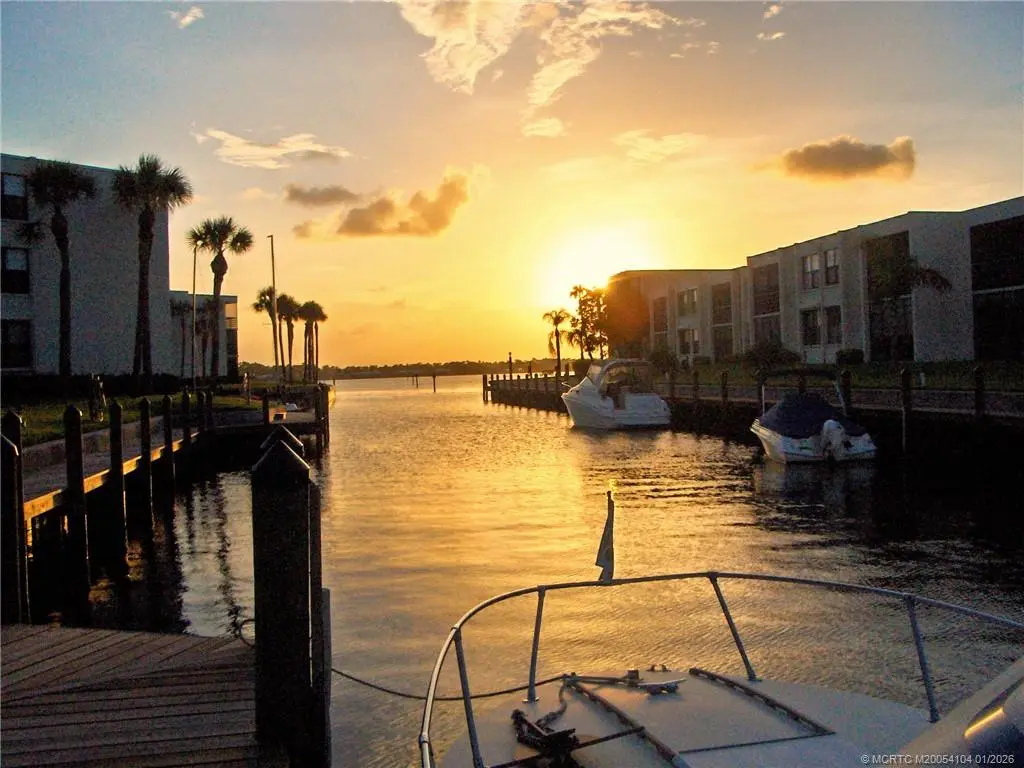 Photo of Listing #M20054104