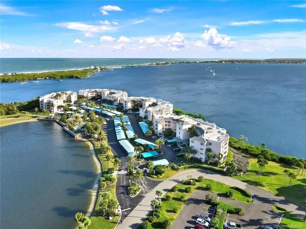 5700 Island Cove Way 4301, Stuart
