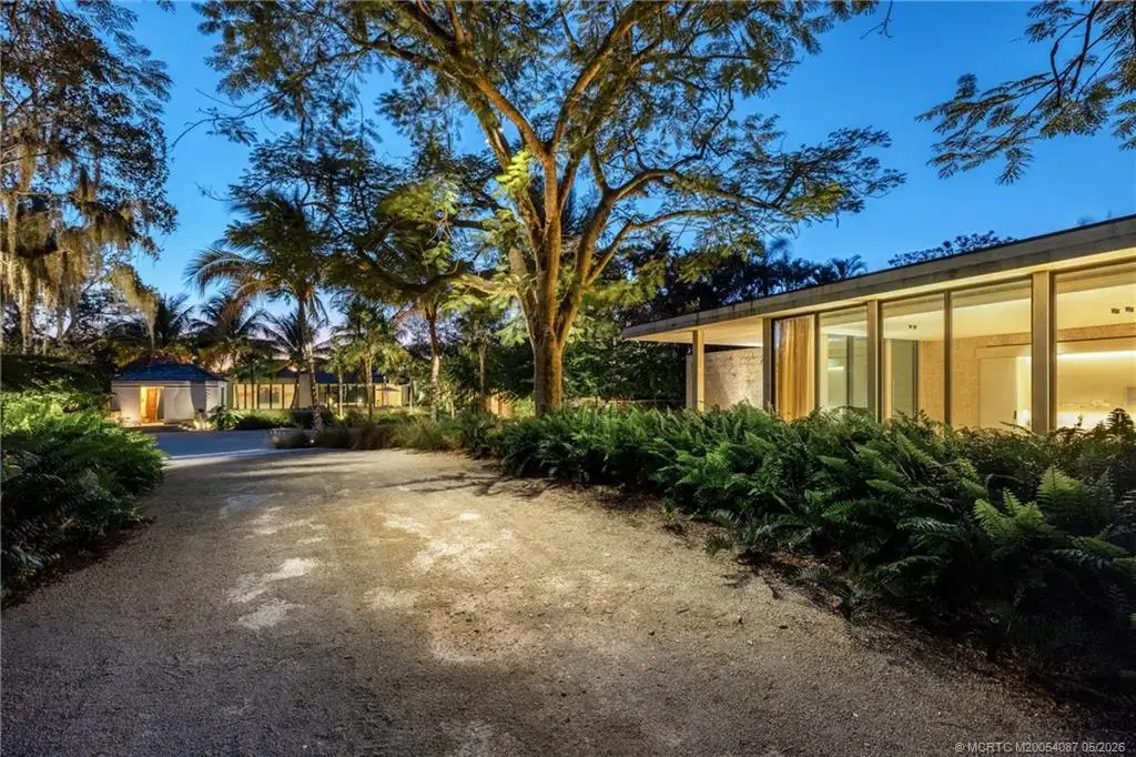 109 River Road, Stuart