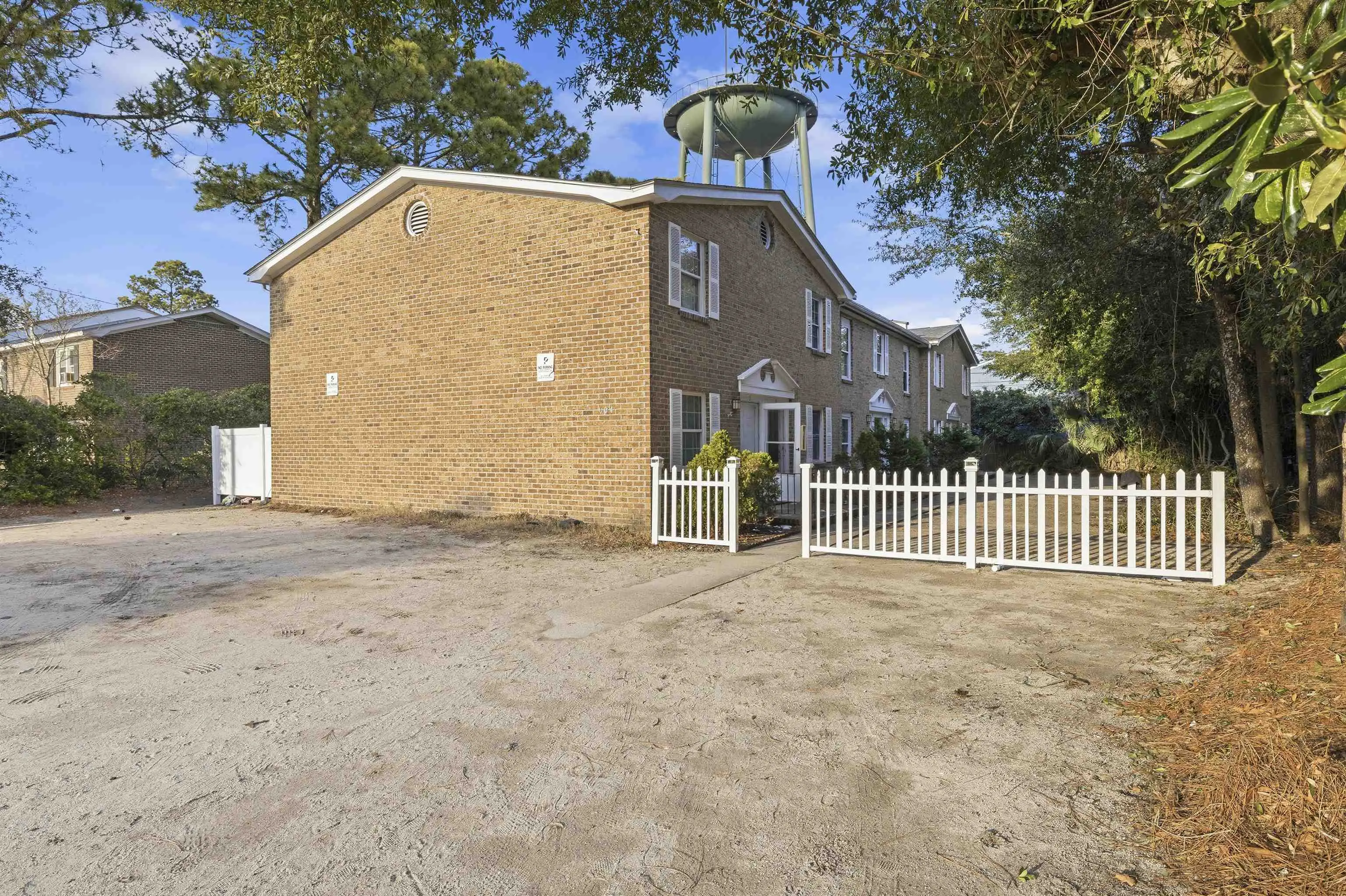 Photo of Listing #2603493