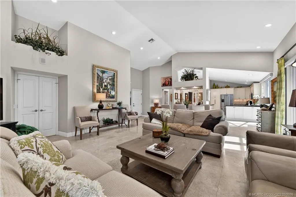 Photo of Listing #M20054303